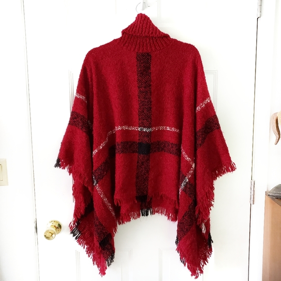Red Plaid Turtleneck Poncho Sweater - Picture 4 of 4